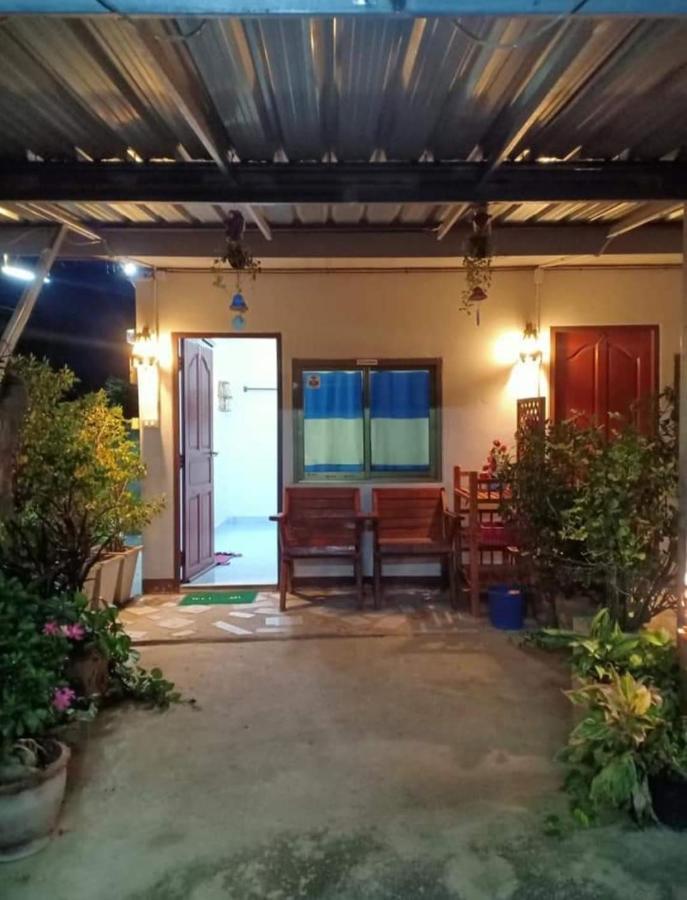 Ferienwohnung Yaijaew House Sukhothai Exterior foto